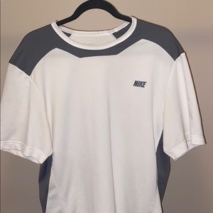 Nike Mens Tshirt
